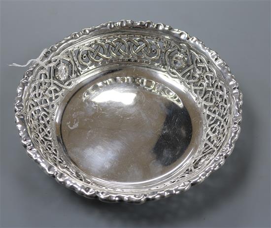 A late Victorian pierced silver bowl, Horace Woodward & Co, London, 1898, 6 oz.